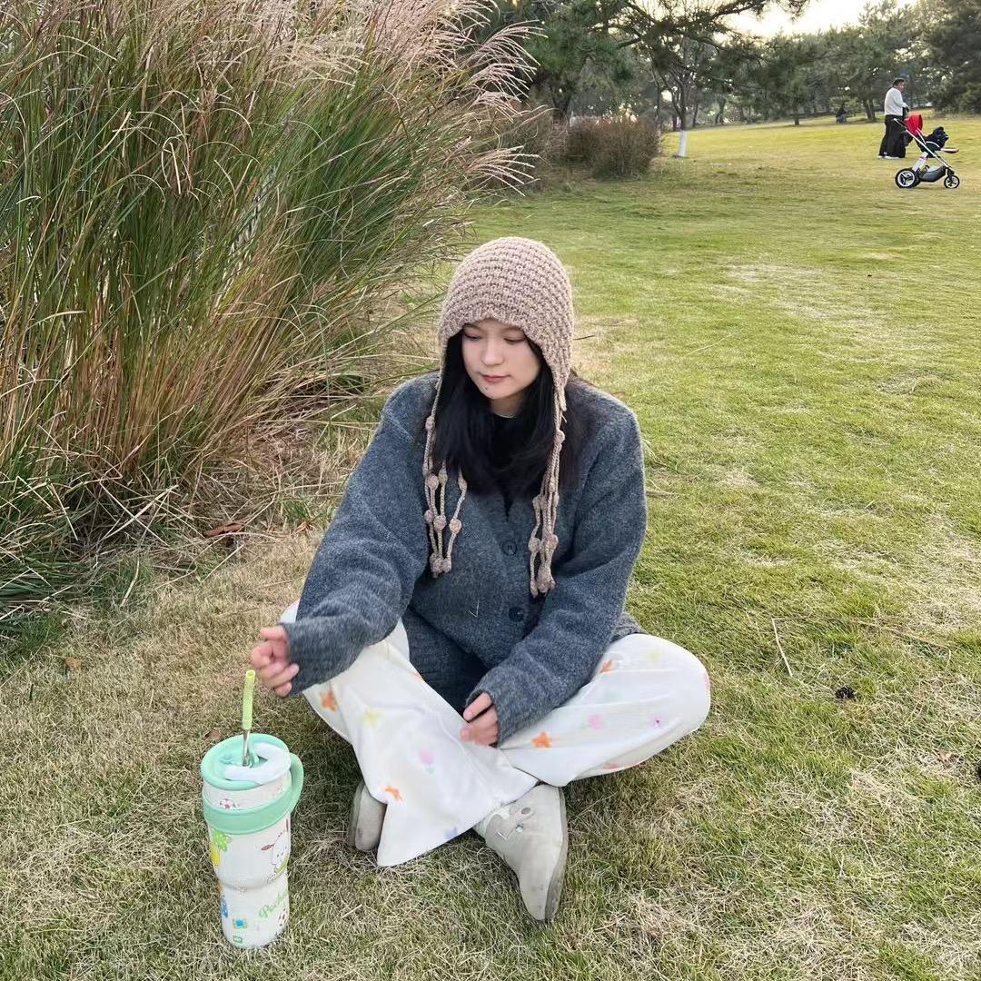 秋琳的孕期穿搭