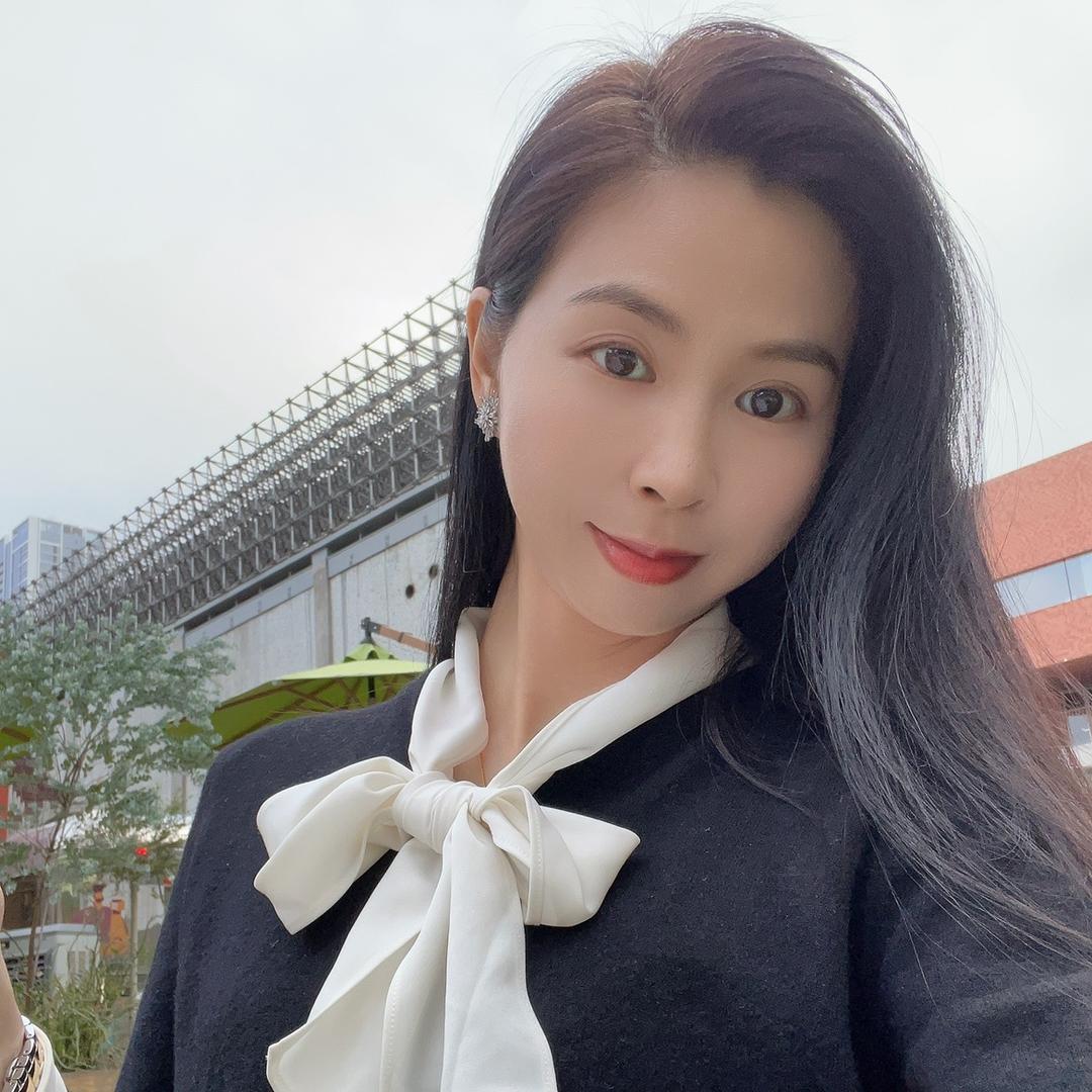 格格女装穿搭