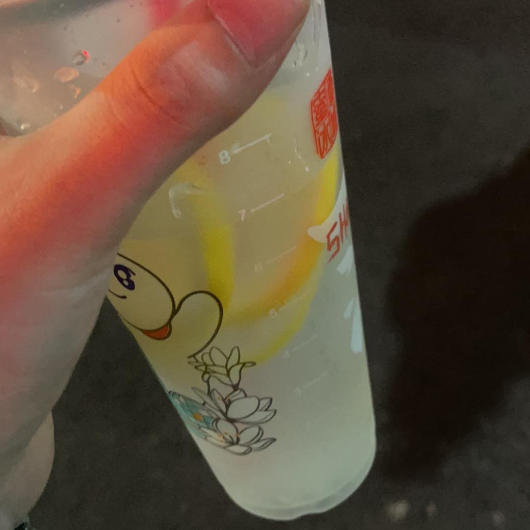 一杯柠檬水
