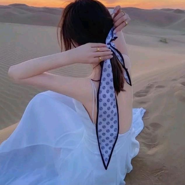 闻 希