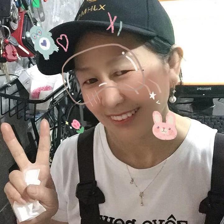 富贵杨姐首播14.20绿幕助手