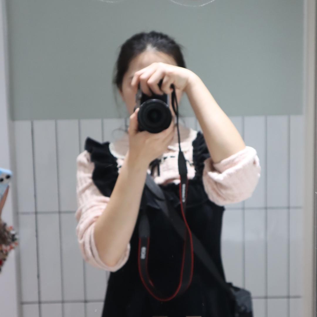 @小何今天很开心