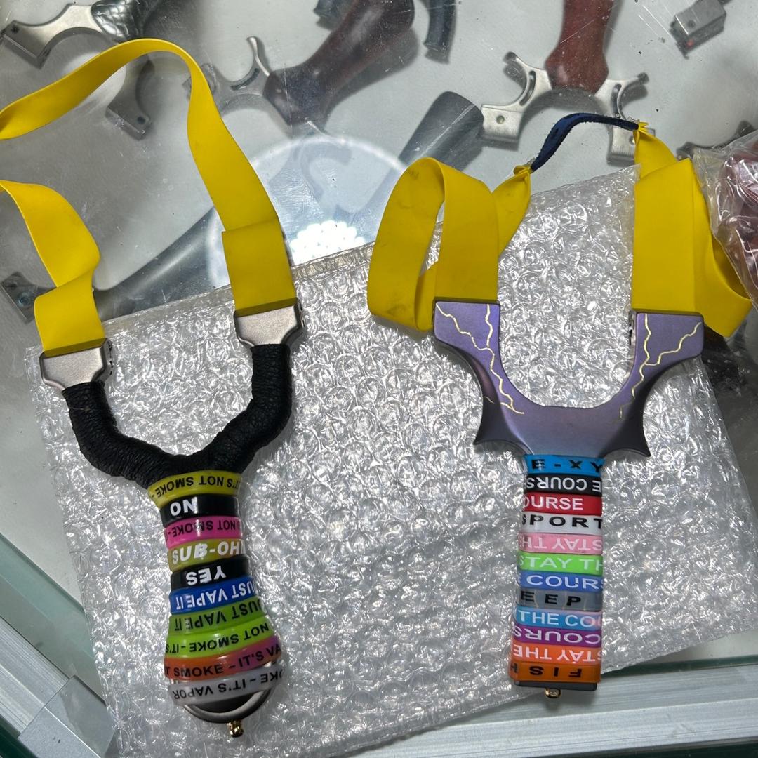 弓务员（港砖家）