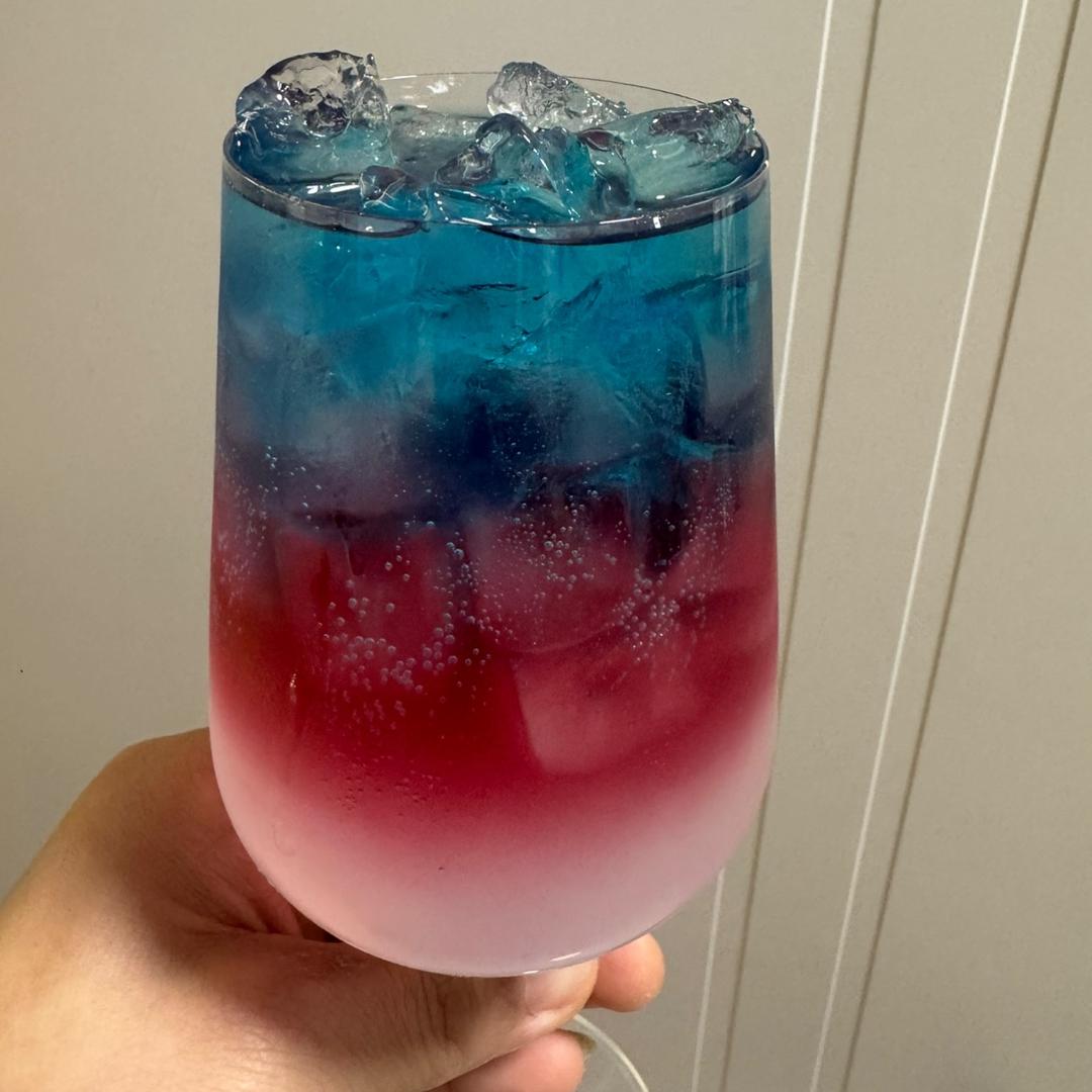 通辽303国际娱乐KTV杜经理