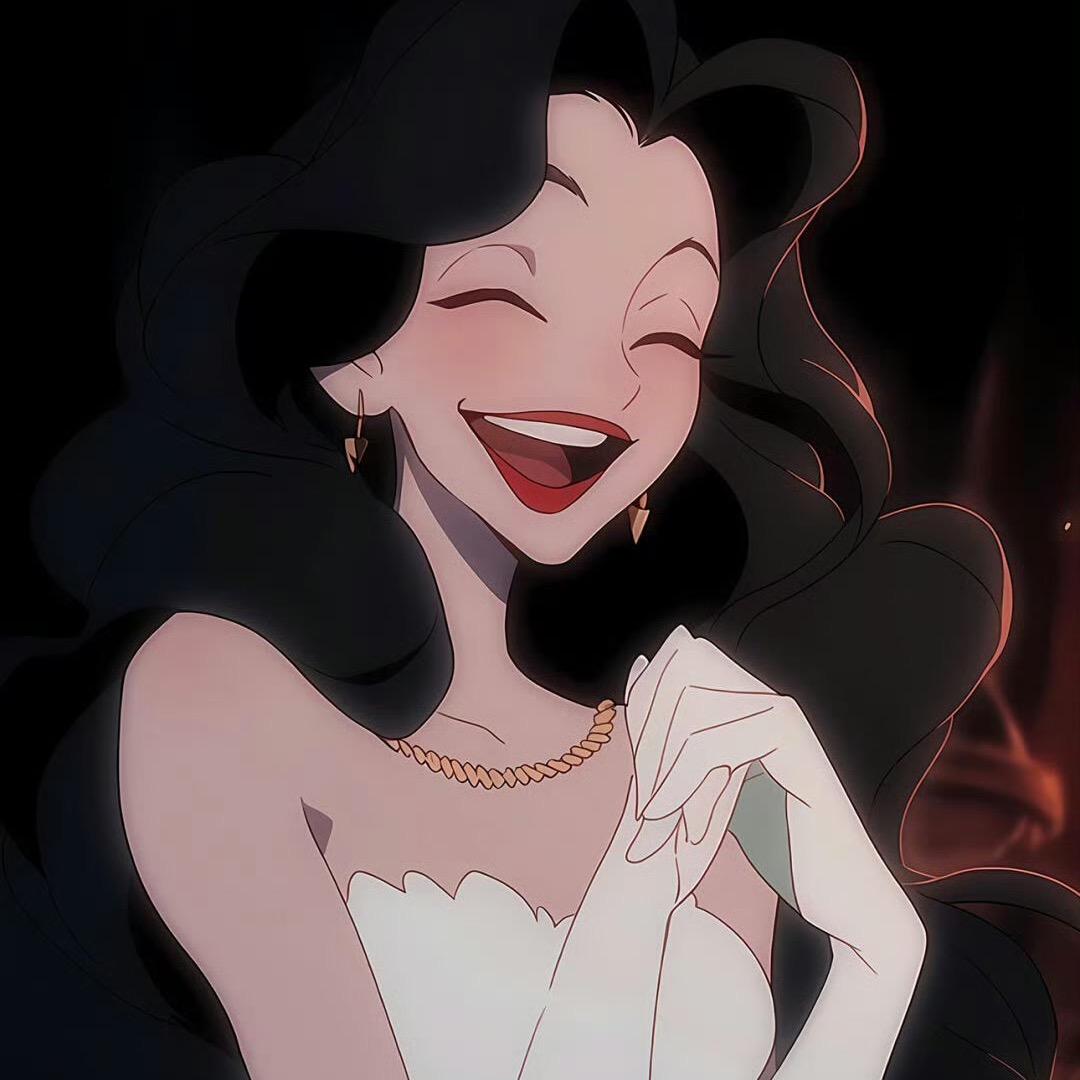 芮娇儿爱化妆