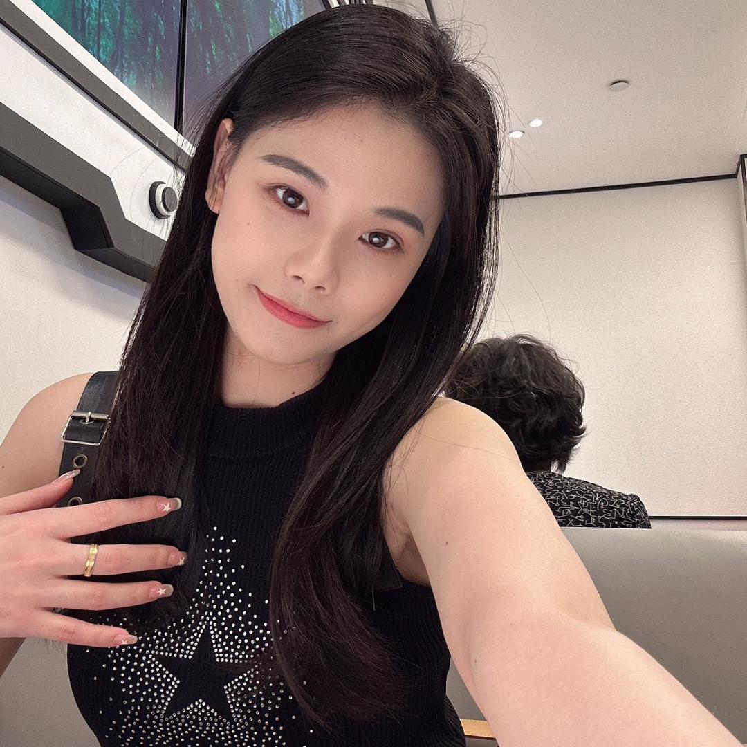 喜喜(剖腹产恢复中)