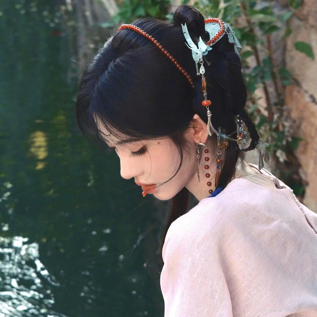 韩芸年