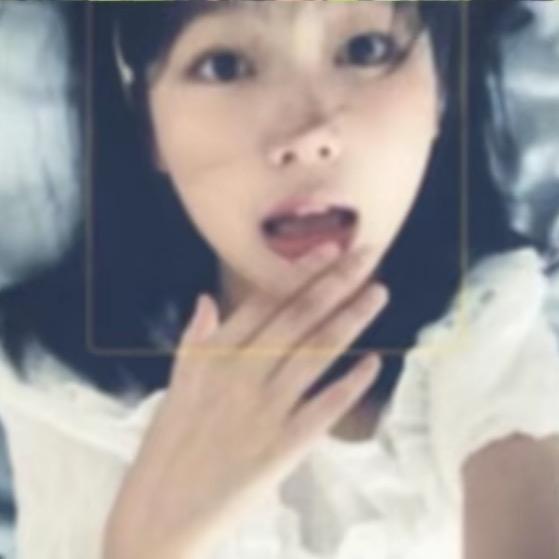 陈 冠 希.