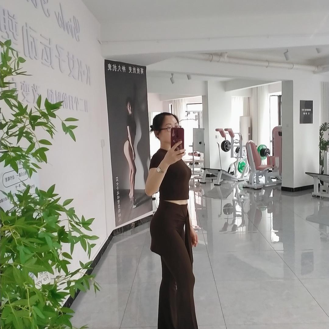 kk女子运动塑形.唐慧玲