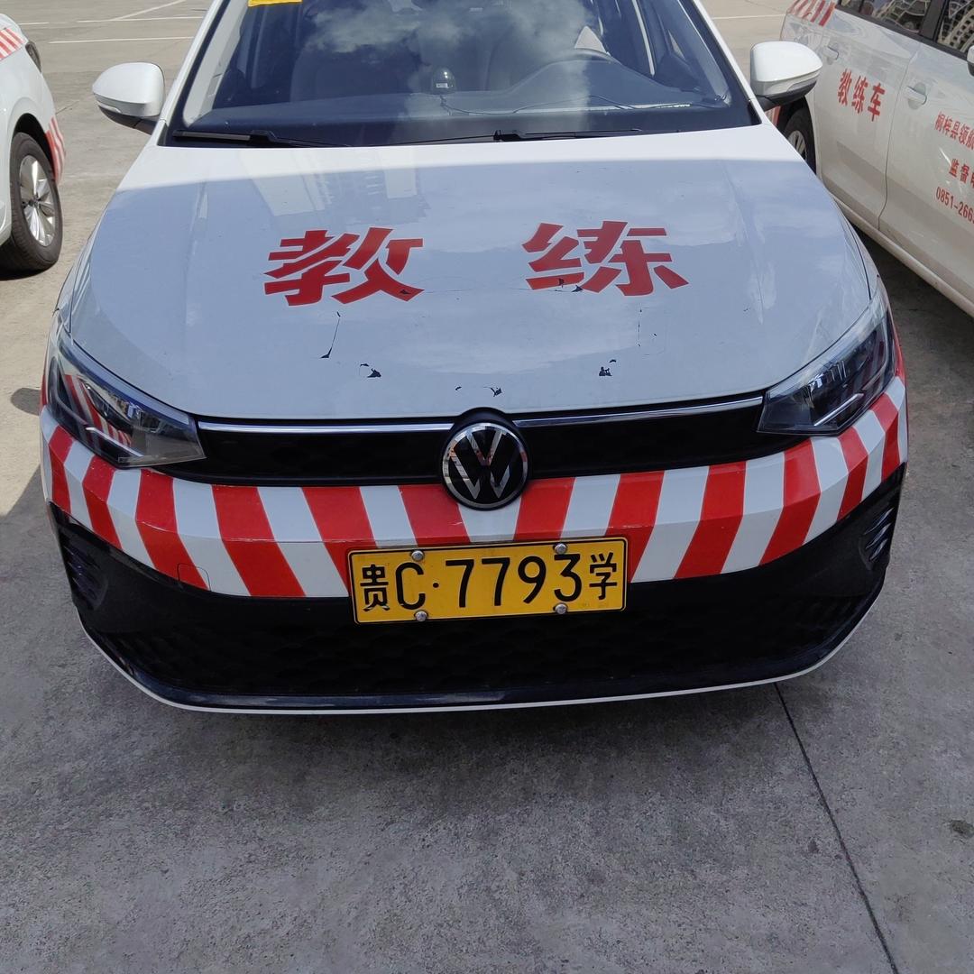 桐梓领航驾校傅老师