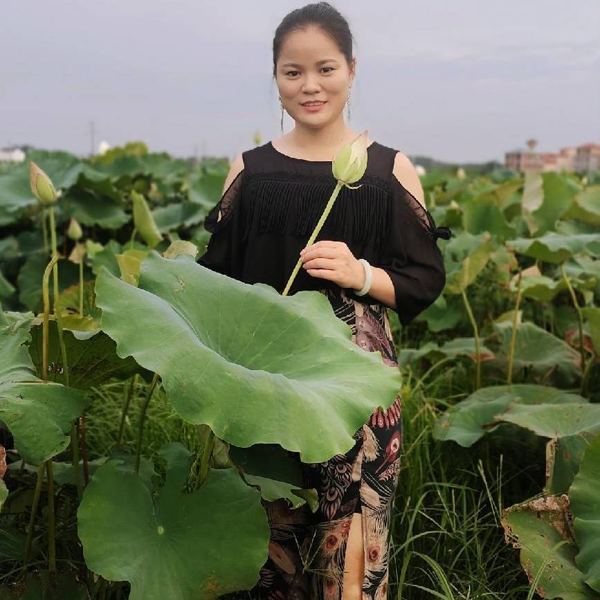 魅湃美容（富丽华庭店）秋秋老师