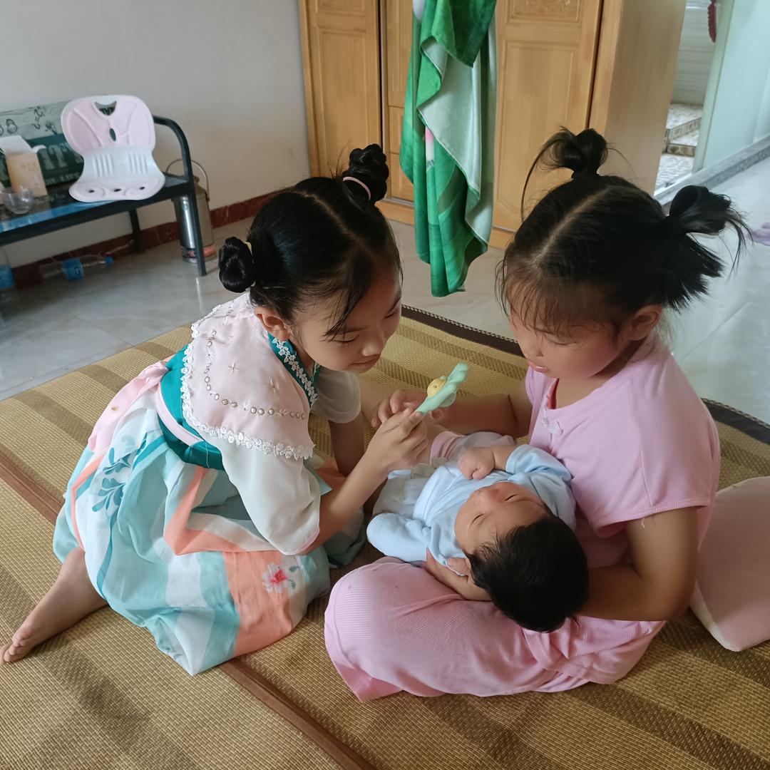 农村三胎全职宝妈
