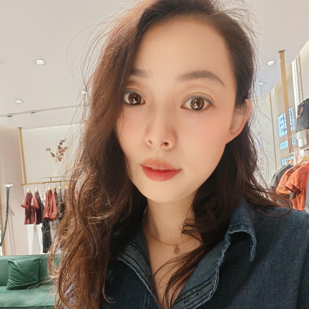 平昌素引女装周周成都素颖电子商务有限公司