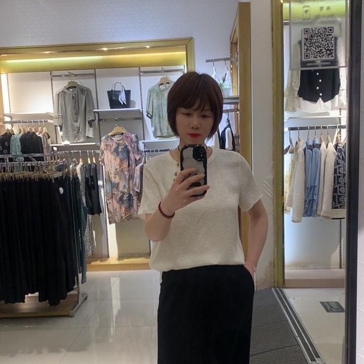 丁山梦燕服装店