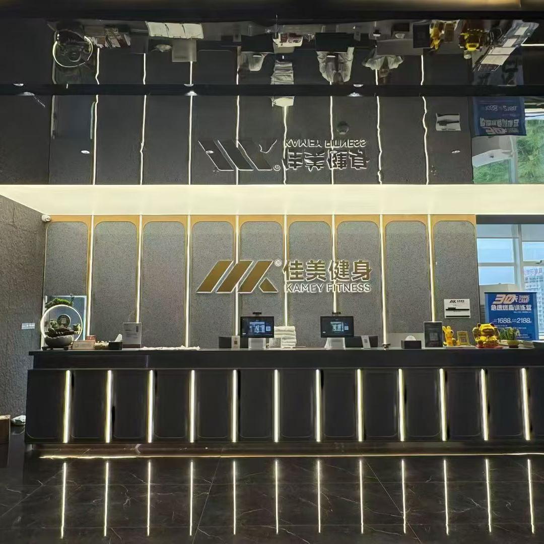 佳美游泳健身～菲菲