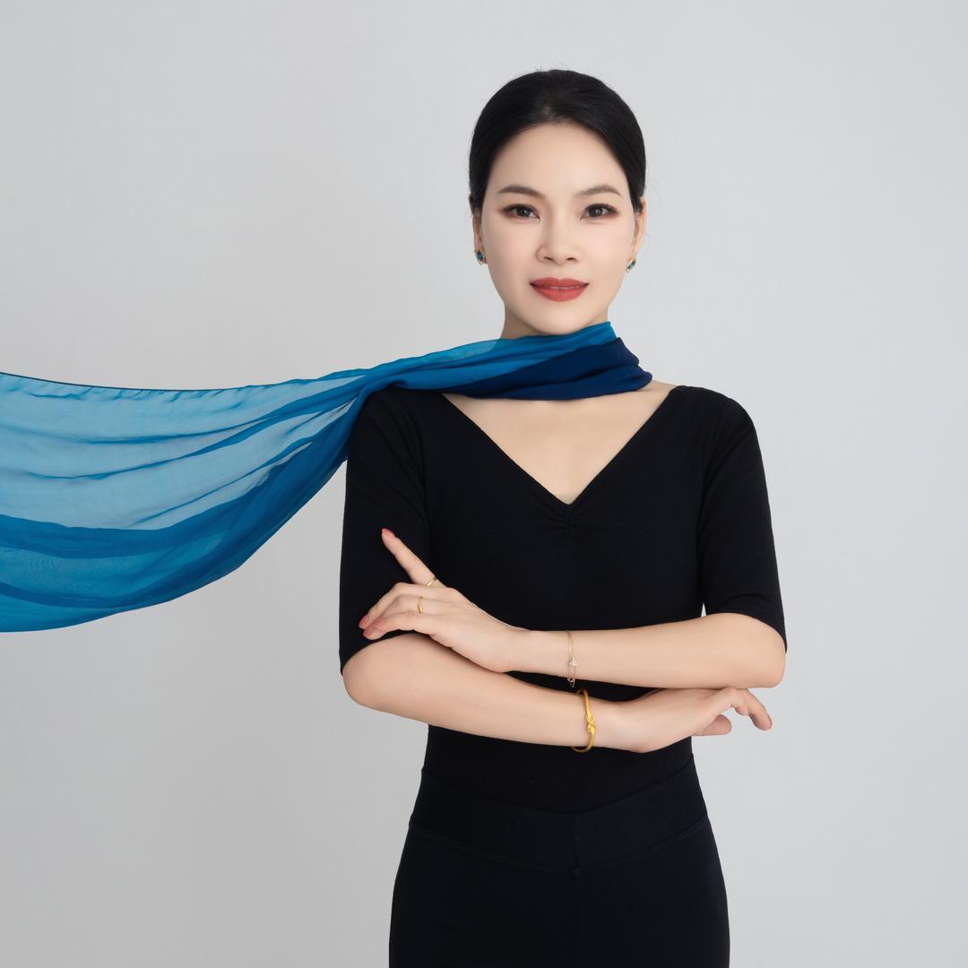 小爱～形体仪态东方舞