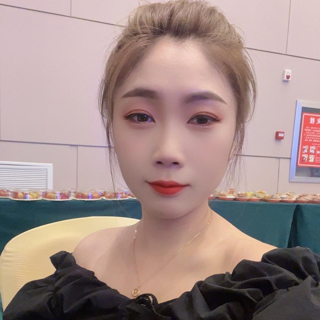 黄小鸭🐥