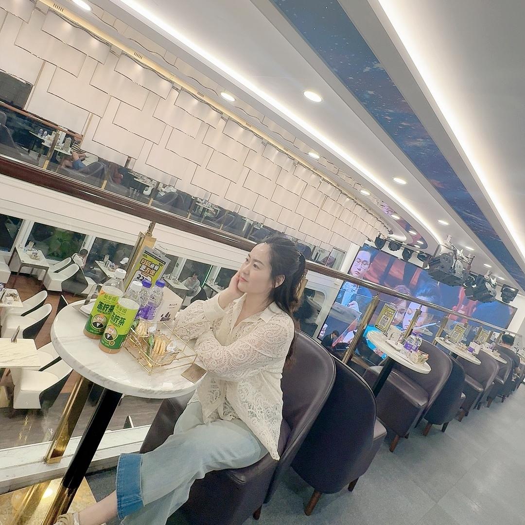 樊文花万和店小于