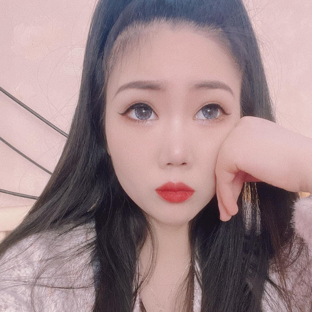 李自燃女装长寿店-雪雪