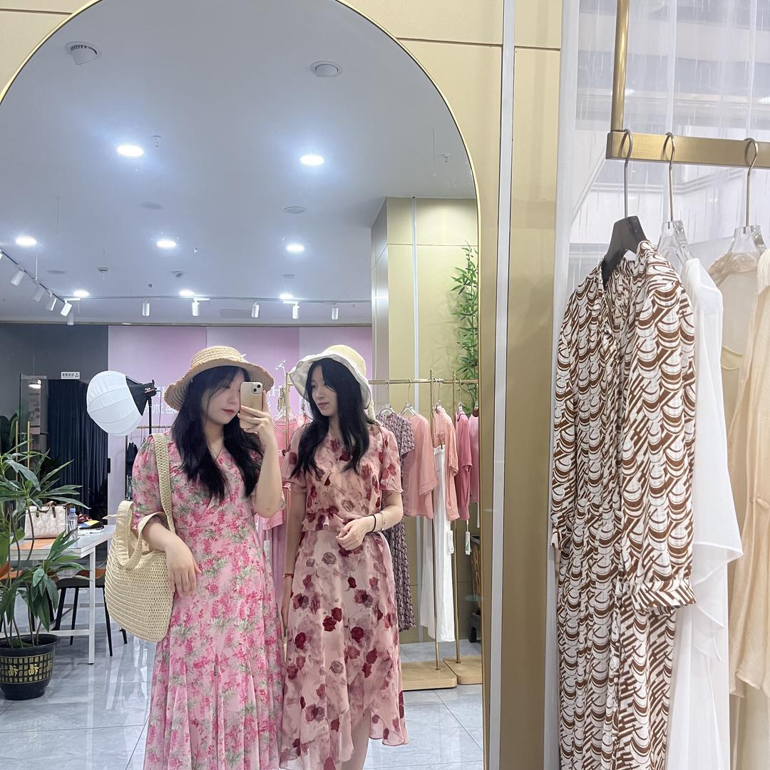 济南慧和隽海沐玲女装店