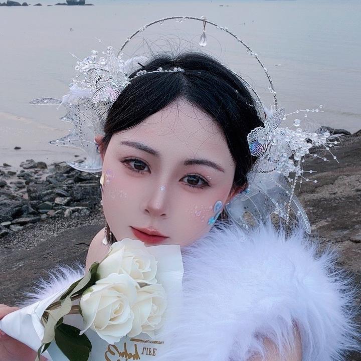 津津希望体育公园李莲