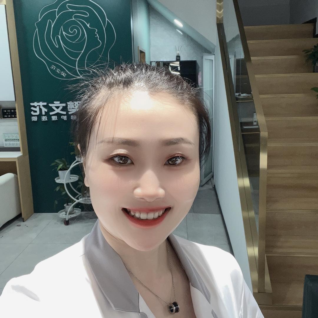 樊文花  三江店~霞霞