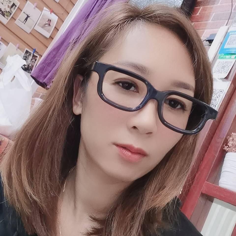 黄兆