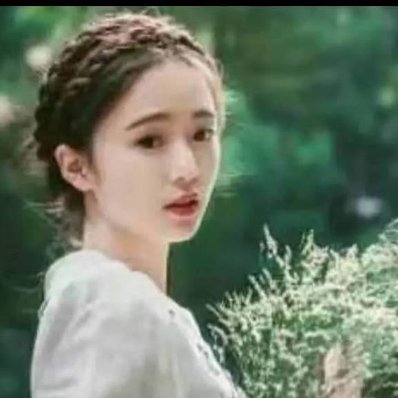 乐天派✲ﾟ*柳叶