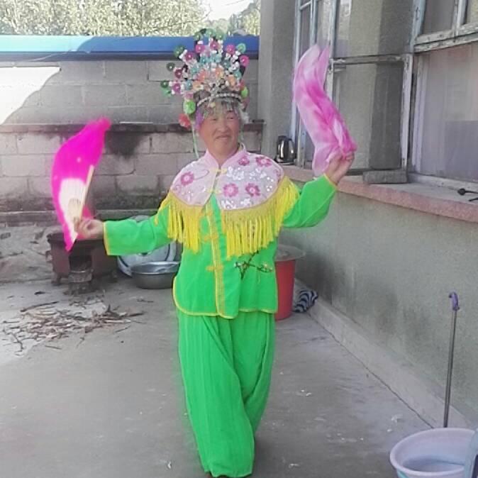 幸福的老妈妈（芹姐）