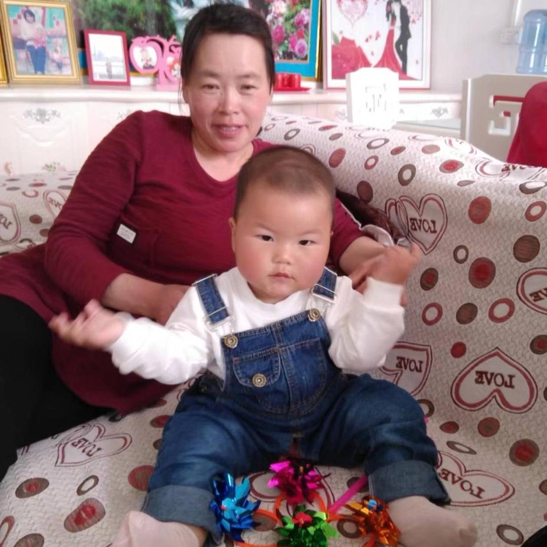 李铭佳奶奶_