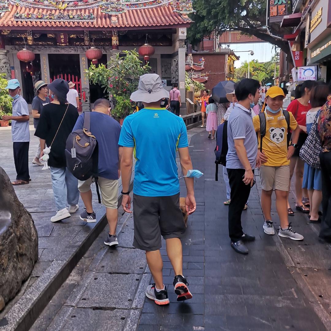 爱你的人