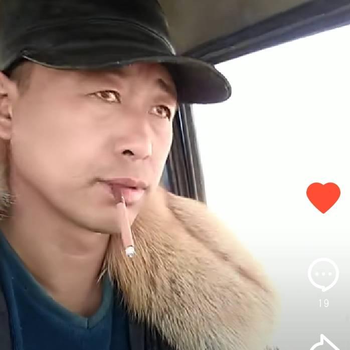 健羽飞鹰