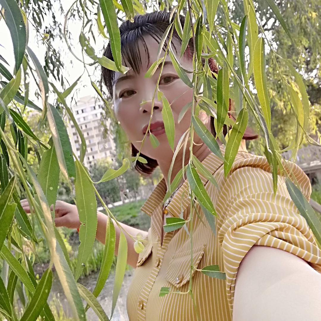 云飘飘抗病女