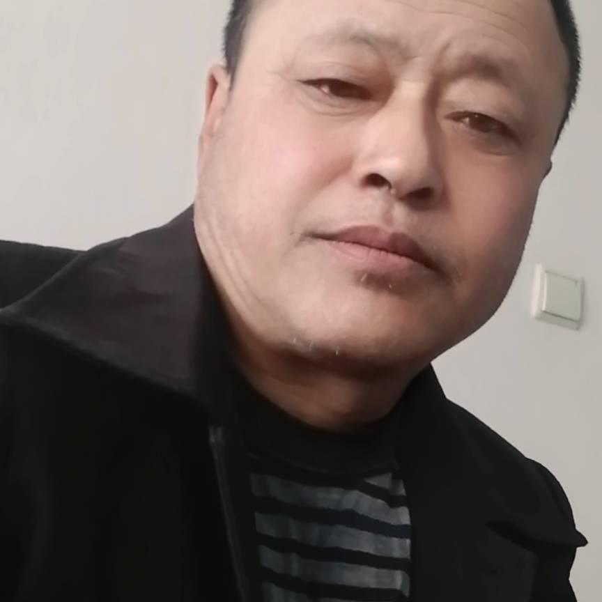 爱唱歌的我