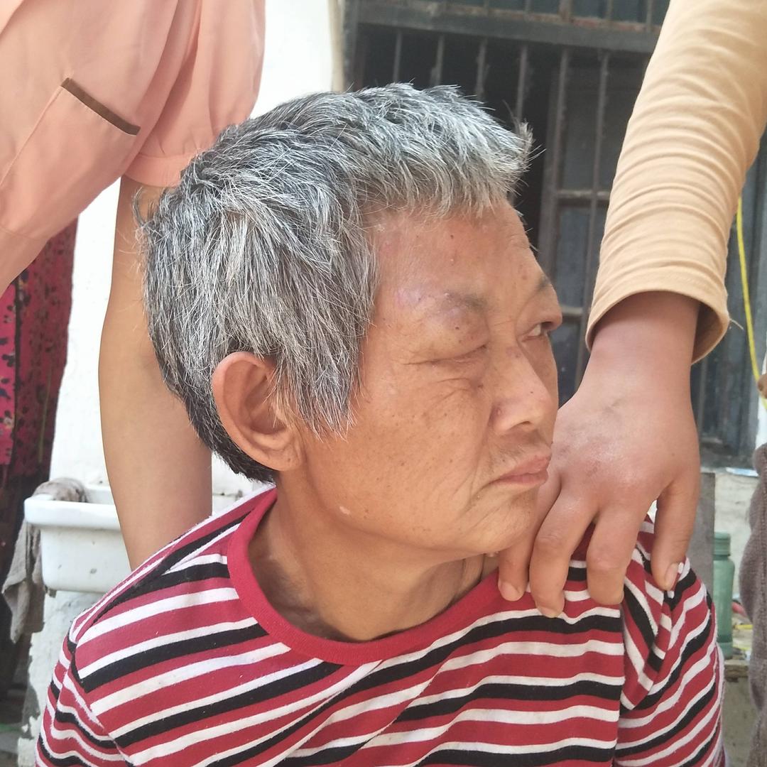 生活不能自理的陆妈妈