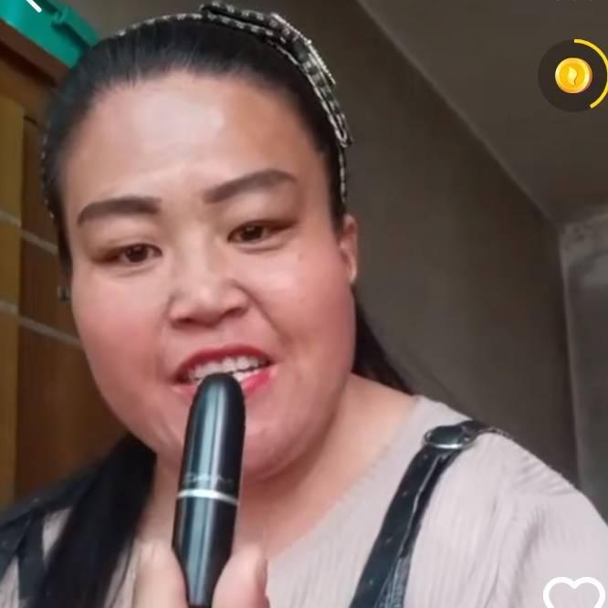 新月胖美人