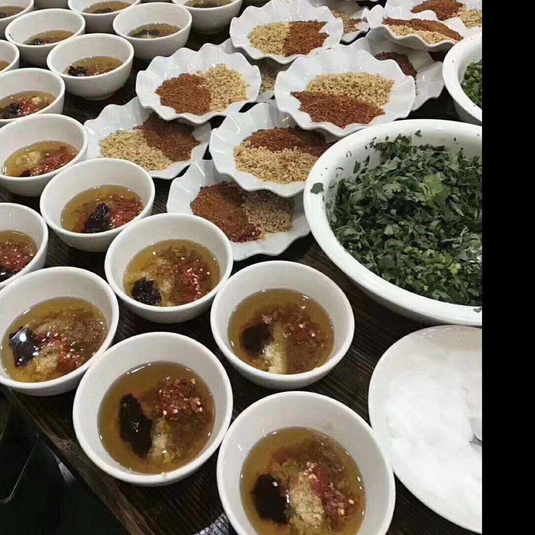 庾记厕所串串香