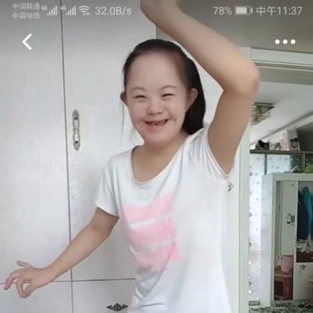 喜欢跳舞的糖宝