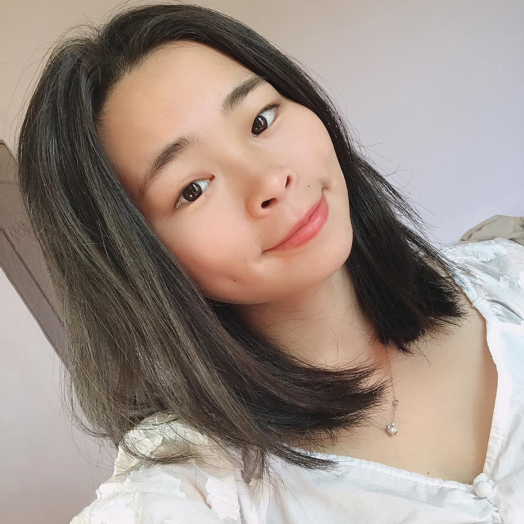 黄小姐(｡･ω･｡)ﾉ♡