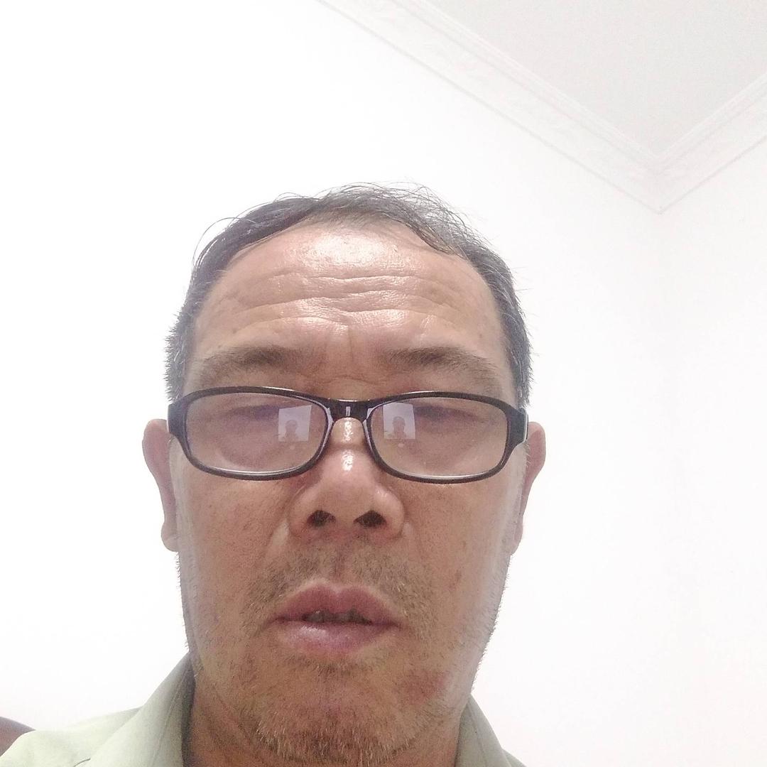 伍龙铁