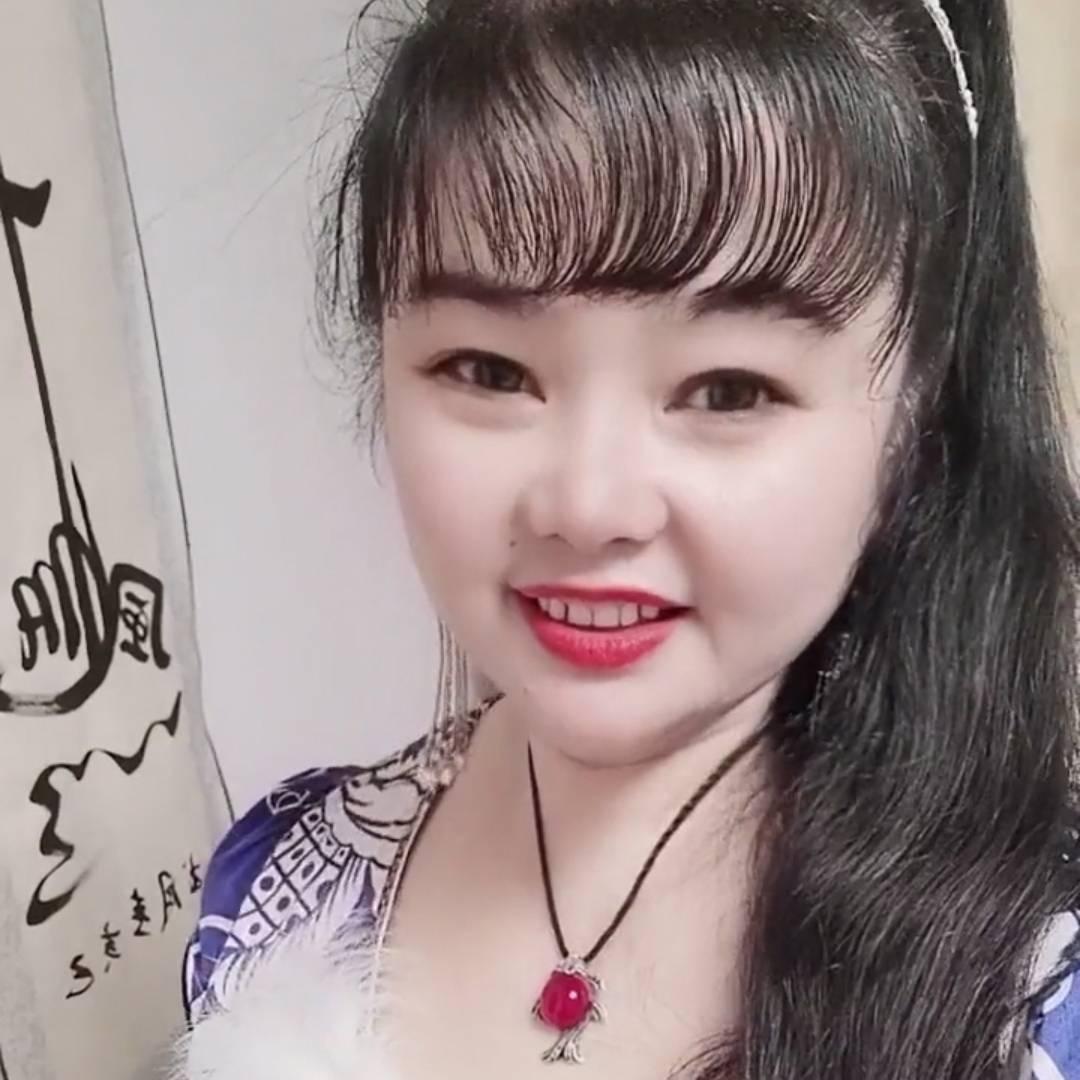天蓝云朗