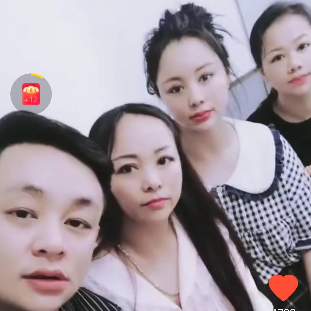 家有俩宝😁😁😁