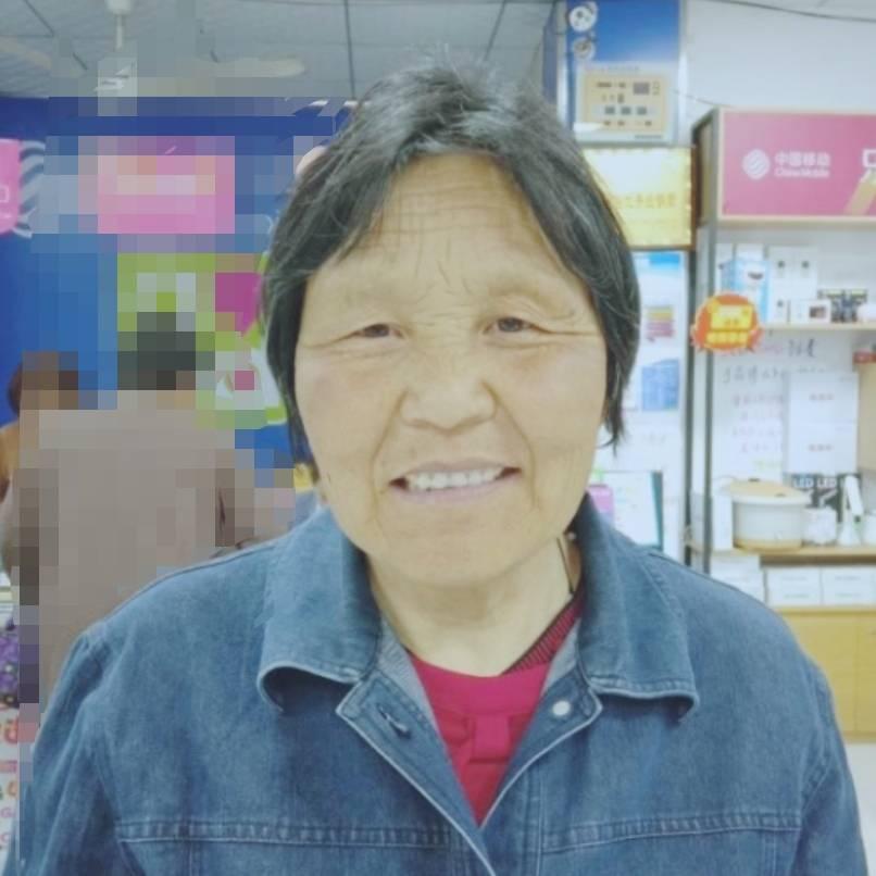 满满的幸福的张姐姐