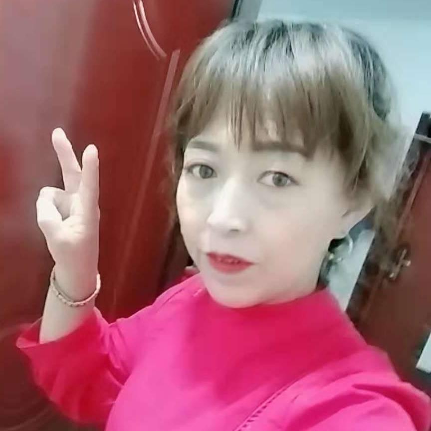 奇葩女王放光芒