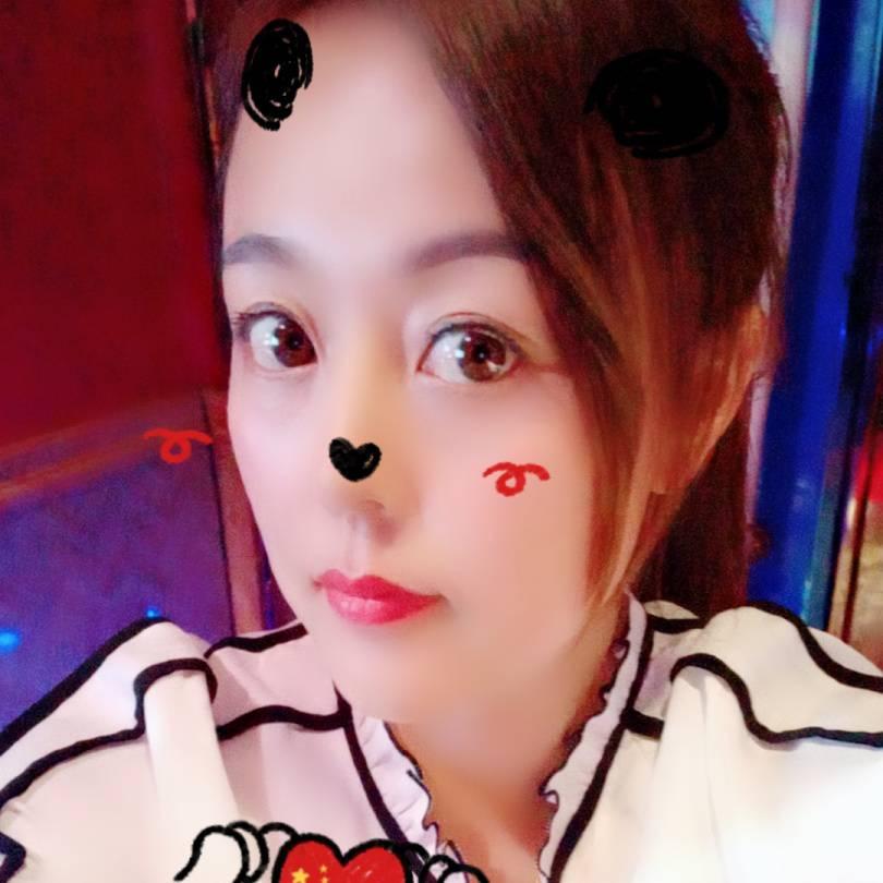 调皮的芳芳