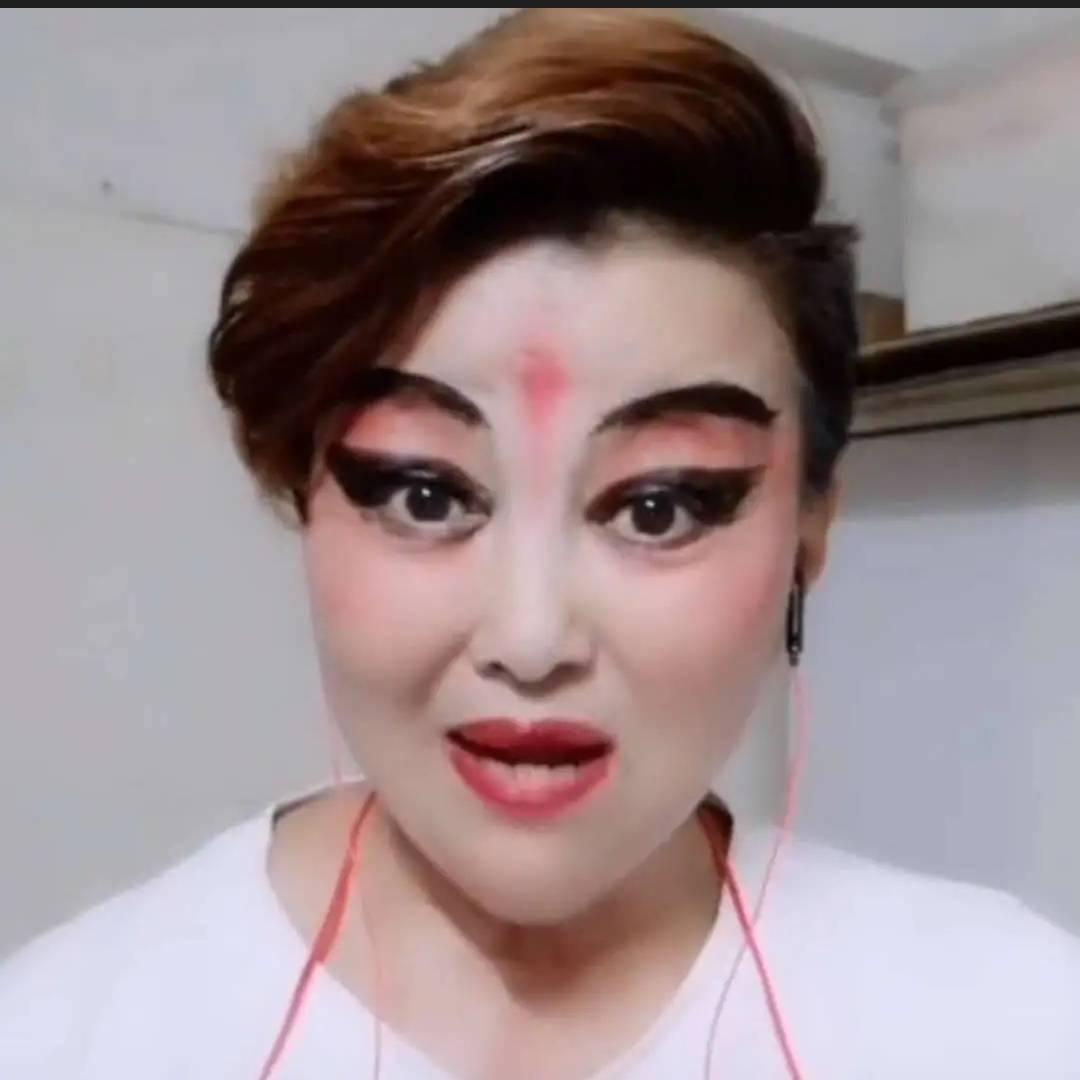 曲剧，黑凤凰