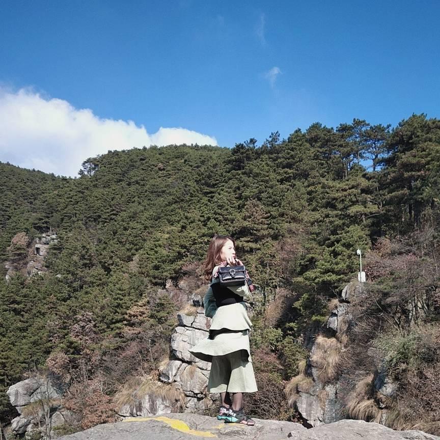 周彩红820