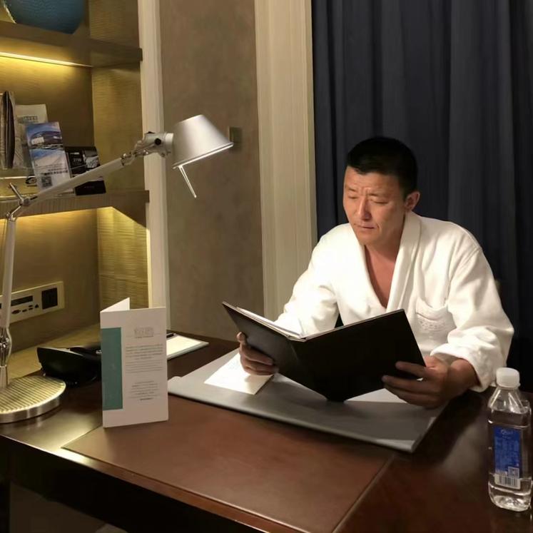爱拍视频的大叔@-%*