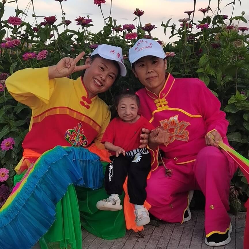 大庆拇指姑娘