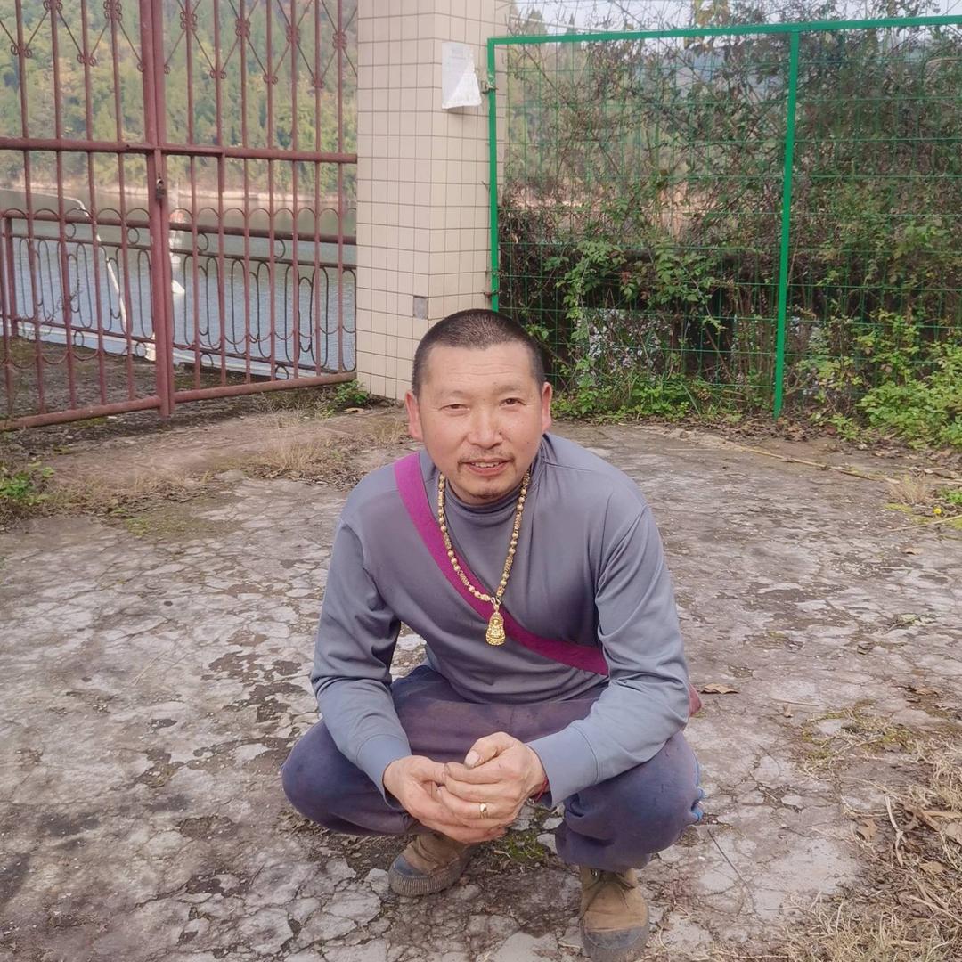美好的青年